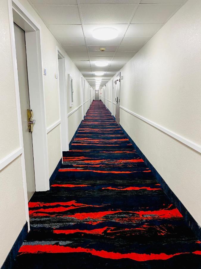 Days Inn By Wyndham Sharonville Eksteriør bilde