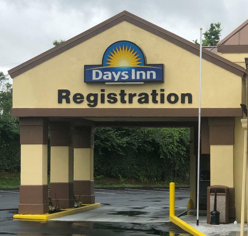 Days Inn By Wyndham Sharonville Eksteriør bilde