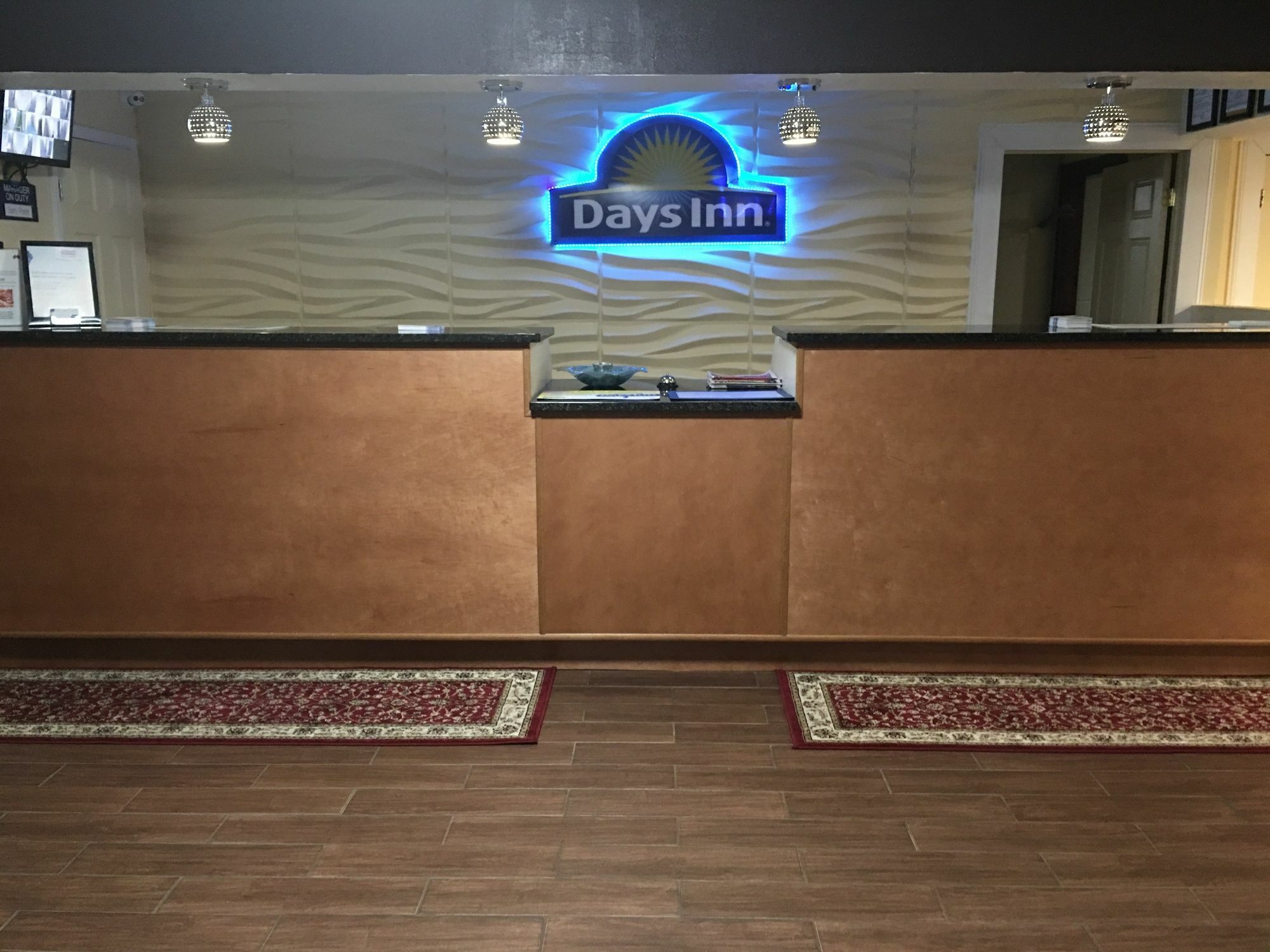 Days Inn By Wyndham Sharonville Eksteriør bilde