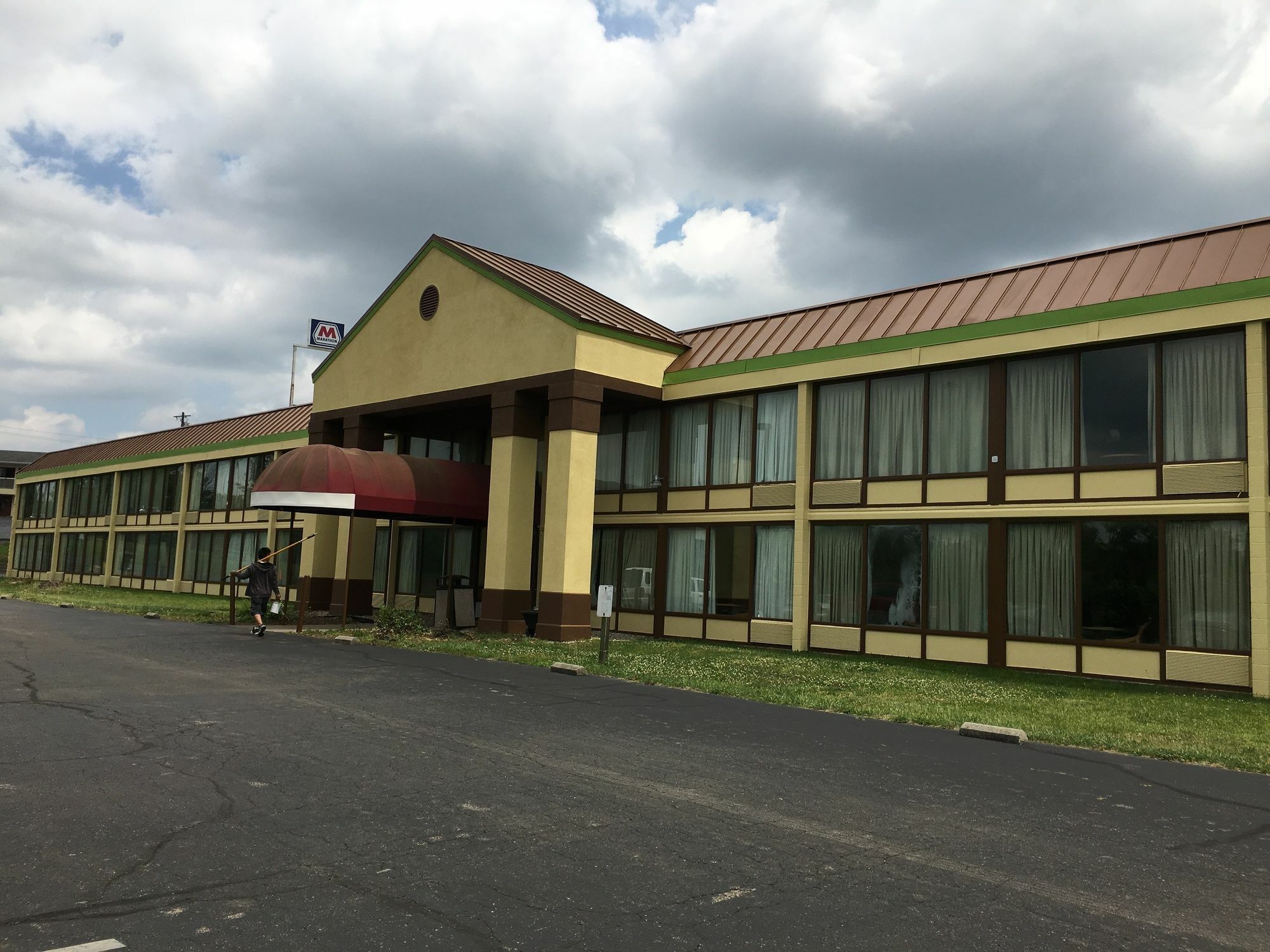 Days Inn By Wyndham Sharonville Eksteriør bilde