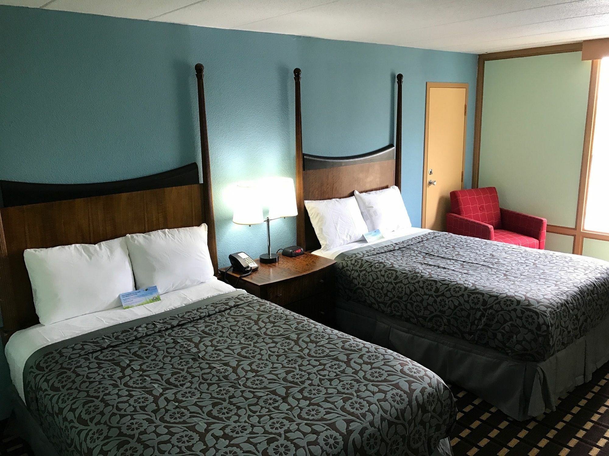 Days Inn By Wyndham Sharonville Eksteriør bilde